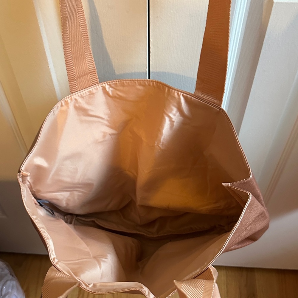 Women's Saks Fifth Avenue Pebble Rose Gold Tote bag . - Picture 4 of 8